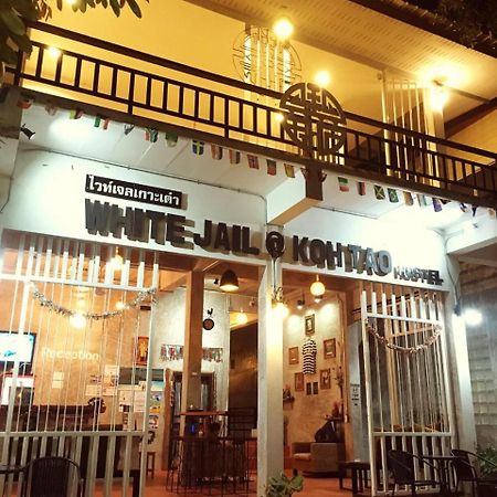 White Jail At Koh Tao Hostel Buitenkant foto
