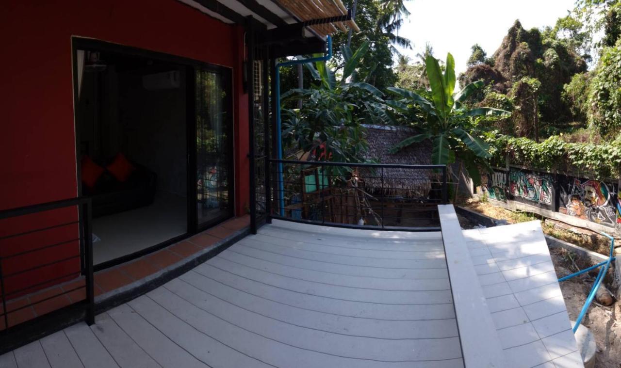White Jail At Koh Tao Hostel Buitenkant foto