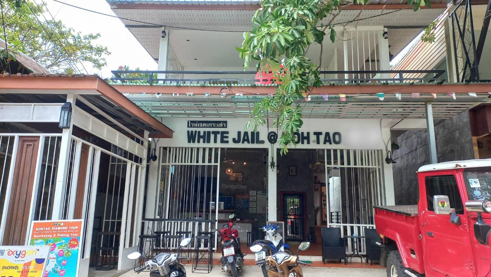 White Jail At Koh Tao Hostel Buitenkant foto