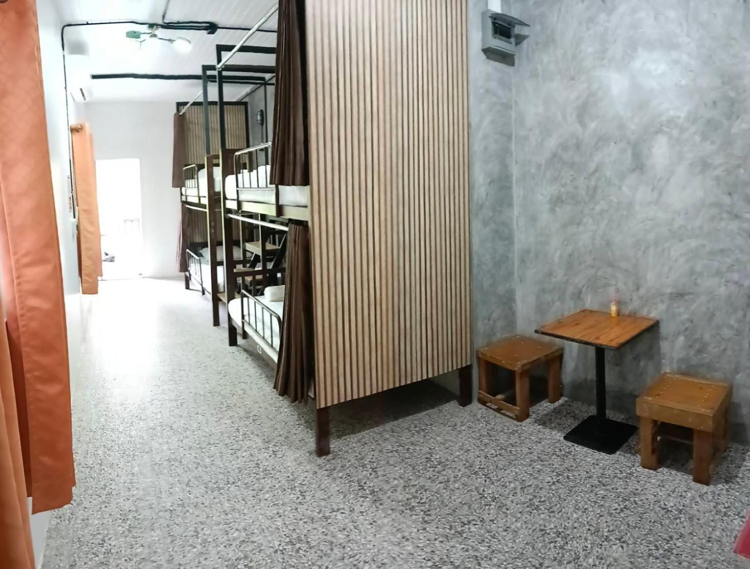 White Jail At Koh Tao Hostel Buitenkant foto