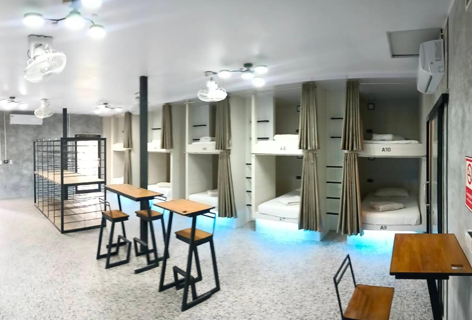 White Jail At Koh Tao Hostel Buitenkant foto